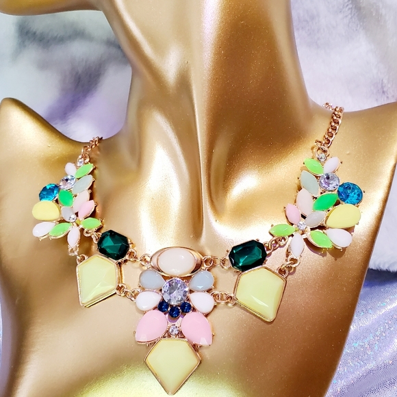 Gold-plated multicolor enamel Crystal chain necklace - Picture 6 of 12